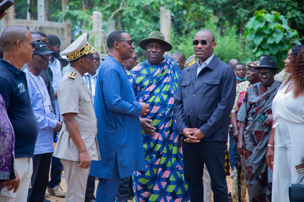 Article : Côte d&rsquo;Ivoire-Bécédi-Brignan : le Ministre Mamadou Touré soutient un projet d&rsquo;incubateur pour offrir des emplois à la Jeunesse