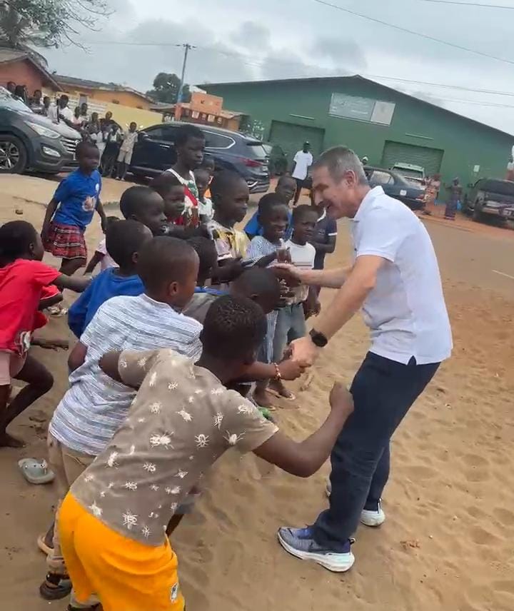 Article : Côte d&rsquo;Ivoire/Rentrée scolaire 2026 : Monsieur Khanafer Rached, PDG de ChicShop.ci, offre des milliers de kits scolaires en soutien aux parents d&rsquo;élèves